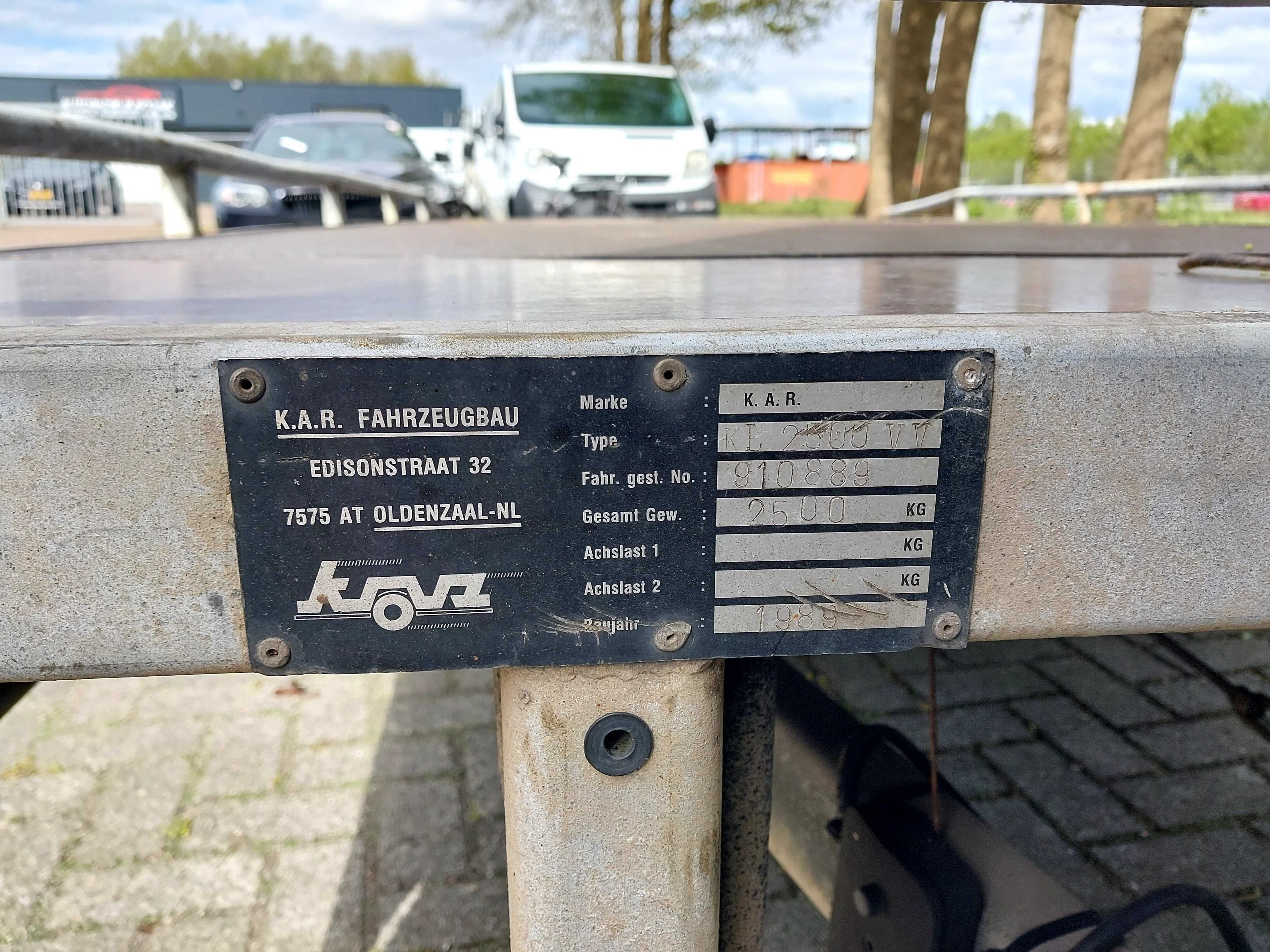 Przyczepa platforma z najazdami d.m.c 2500