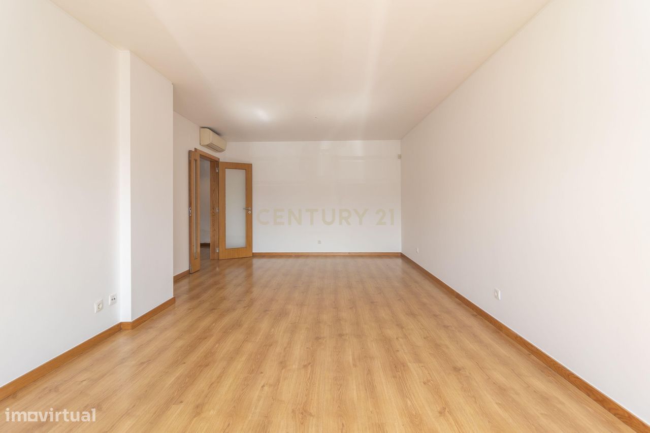 Apartamento T2 na quinta de São Macário, Lazarim