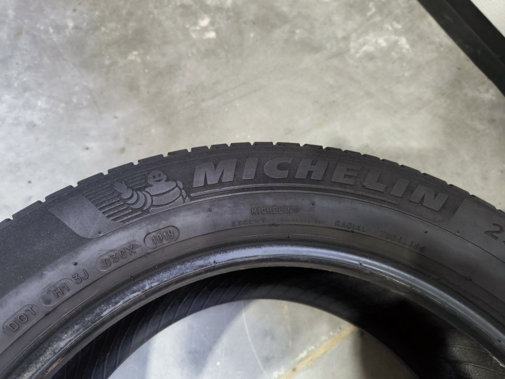 235/55/18 100V Michelin primacy4