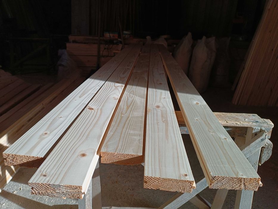 Eco! Дерев'яна вагонка, дерев'яна підлога, імітація бруса.