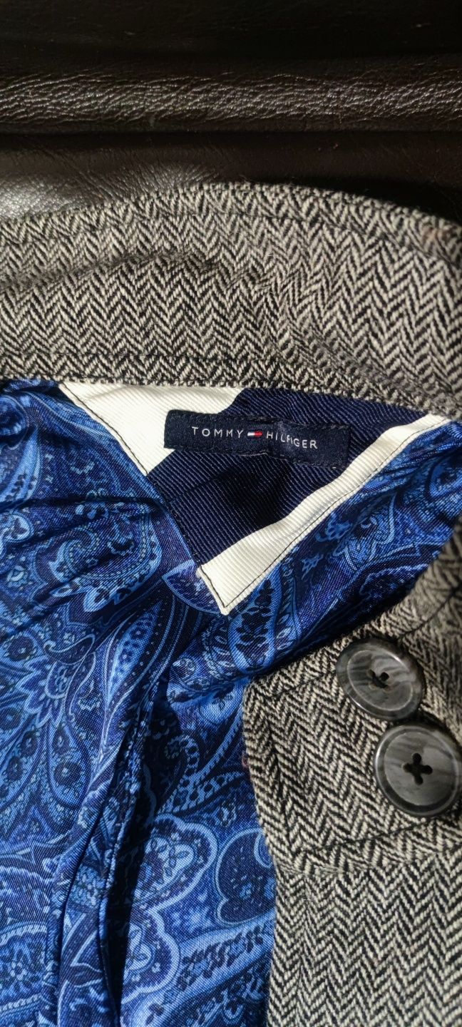 Szara kurtka w jodełkę Tommy Hilfiger