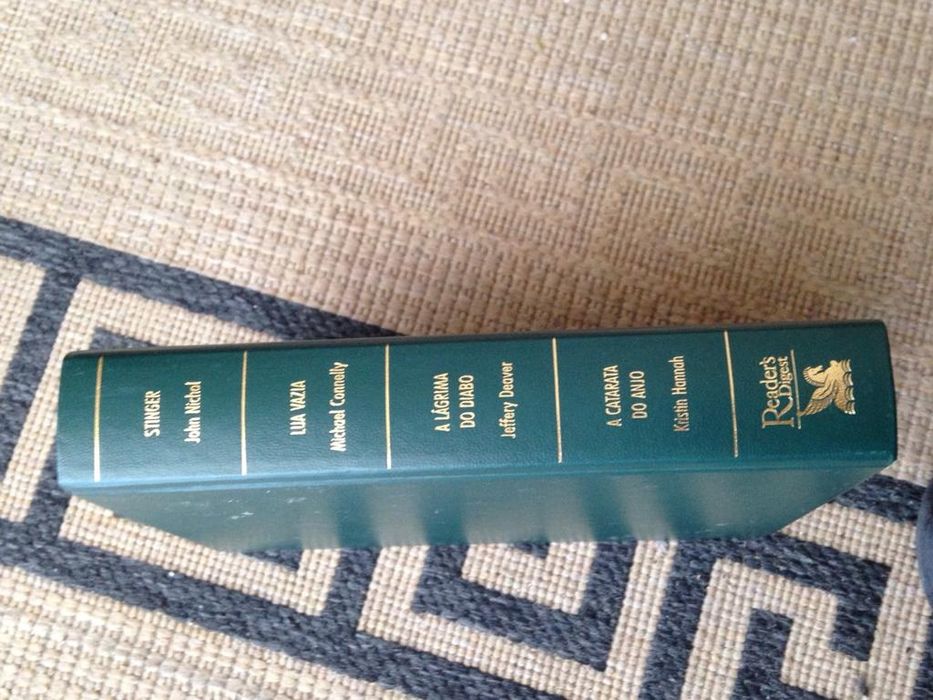 Livro e enciclopédia