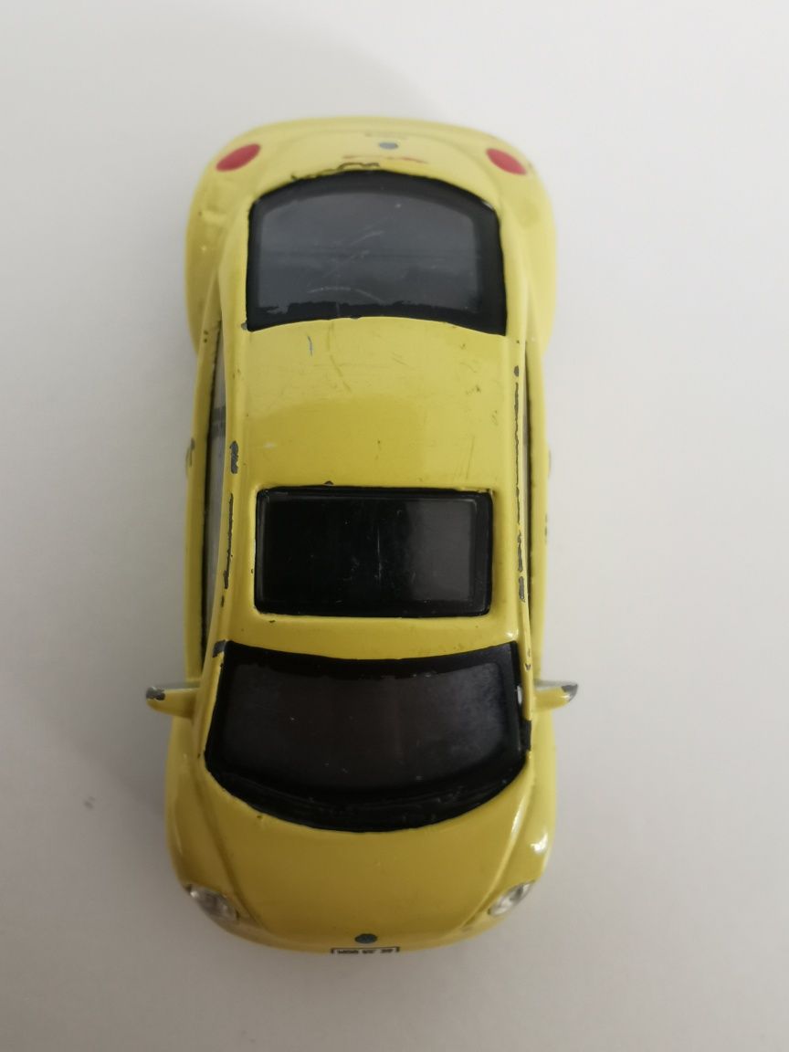 Hongwell Cararama Autko Resorak Model Volkswagen New Beetle 1/72 Żółty