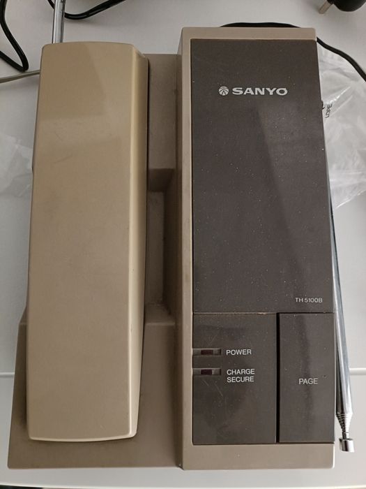 Telefone sem fios antigo