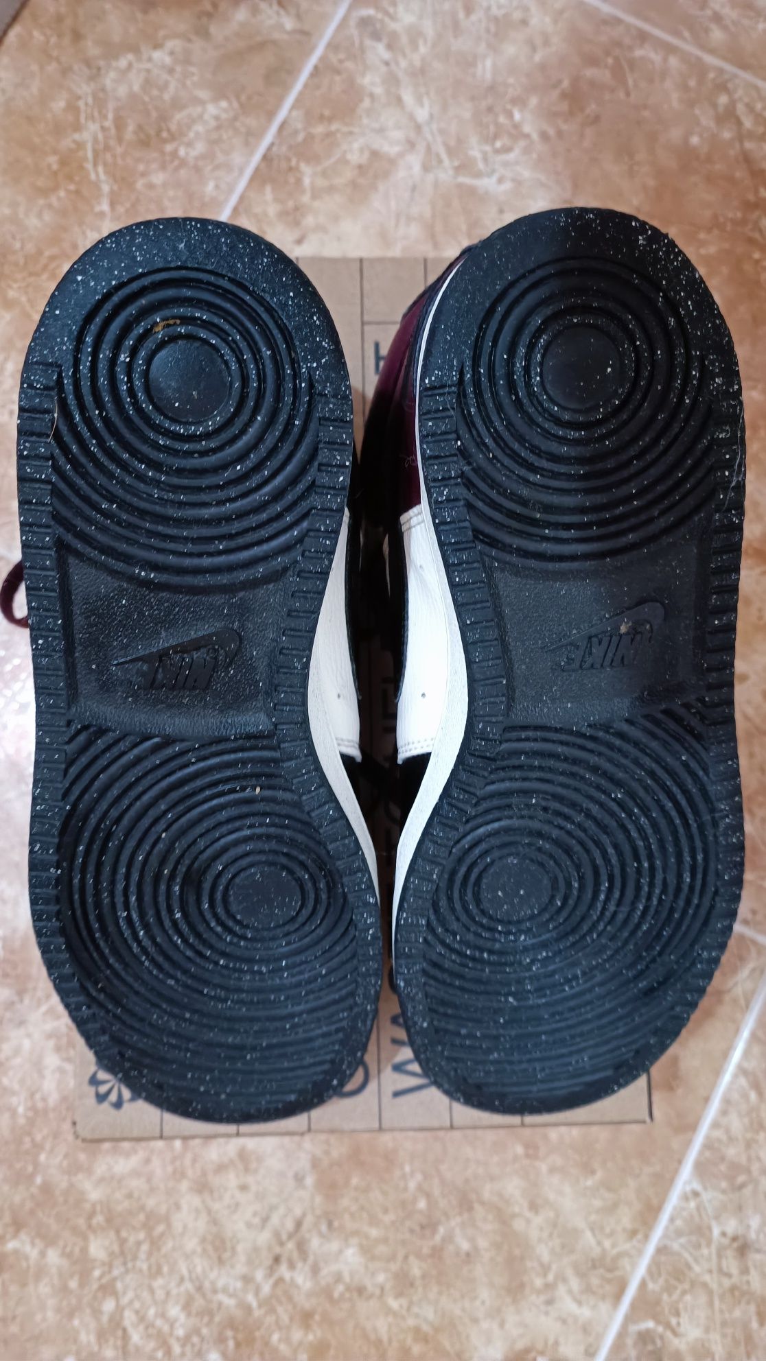 Sapatilhas Nike bota