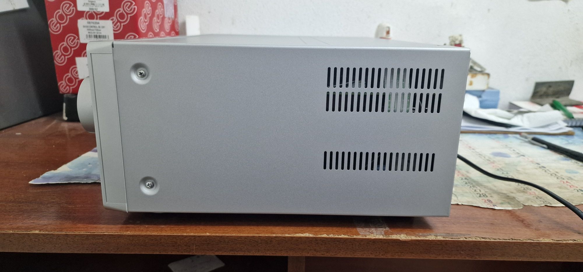 Amplificador kenwood krf-v5200d-s