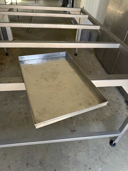 Tabuleiro em Inox - 46x30x3 cm