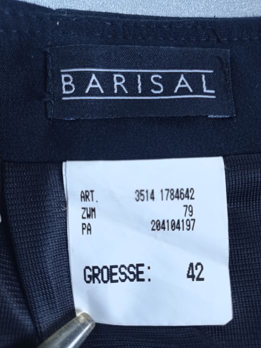 Czarna spódniczka rozm.42