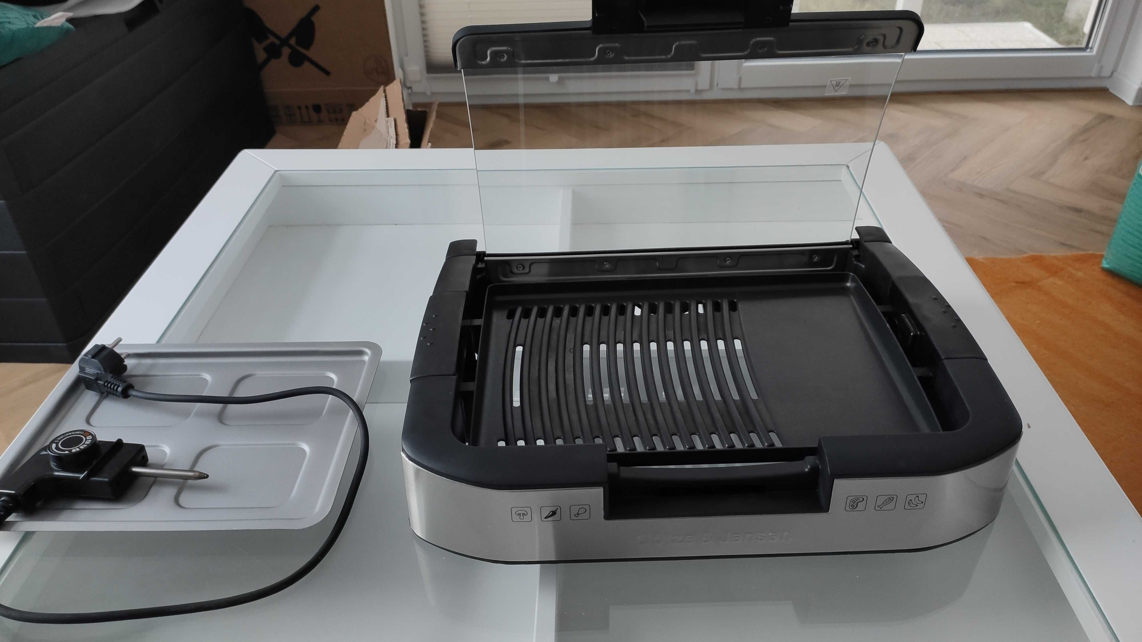 Grill elektryczny GÖTZE&JENSEN GG500X