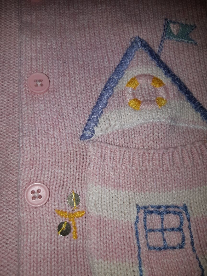 Sweterek zapinany r.92