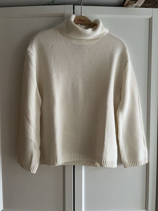 Sweterek golf bialy dziergany H&M XS kremowy