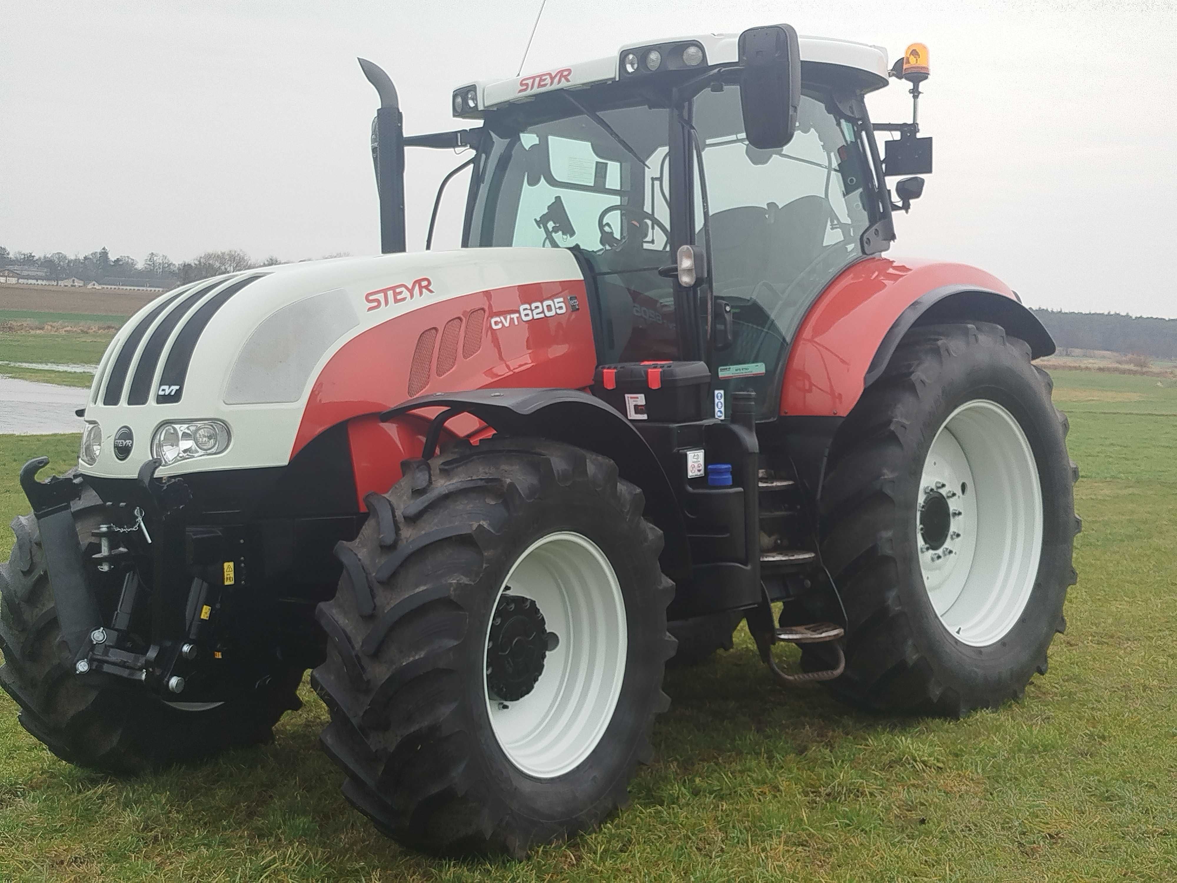Ciągnik Steyr CVT 6205, New Holland, Case, rok 2015