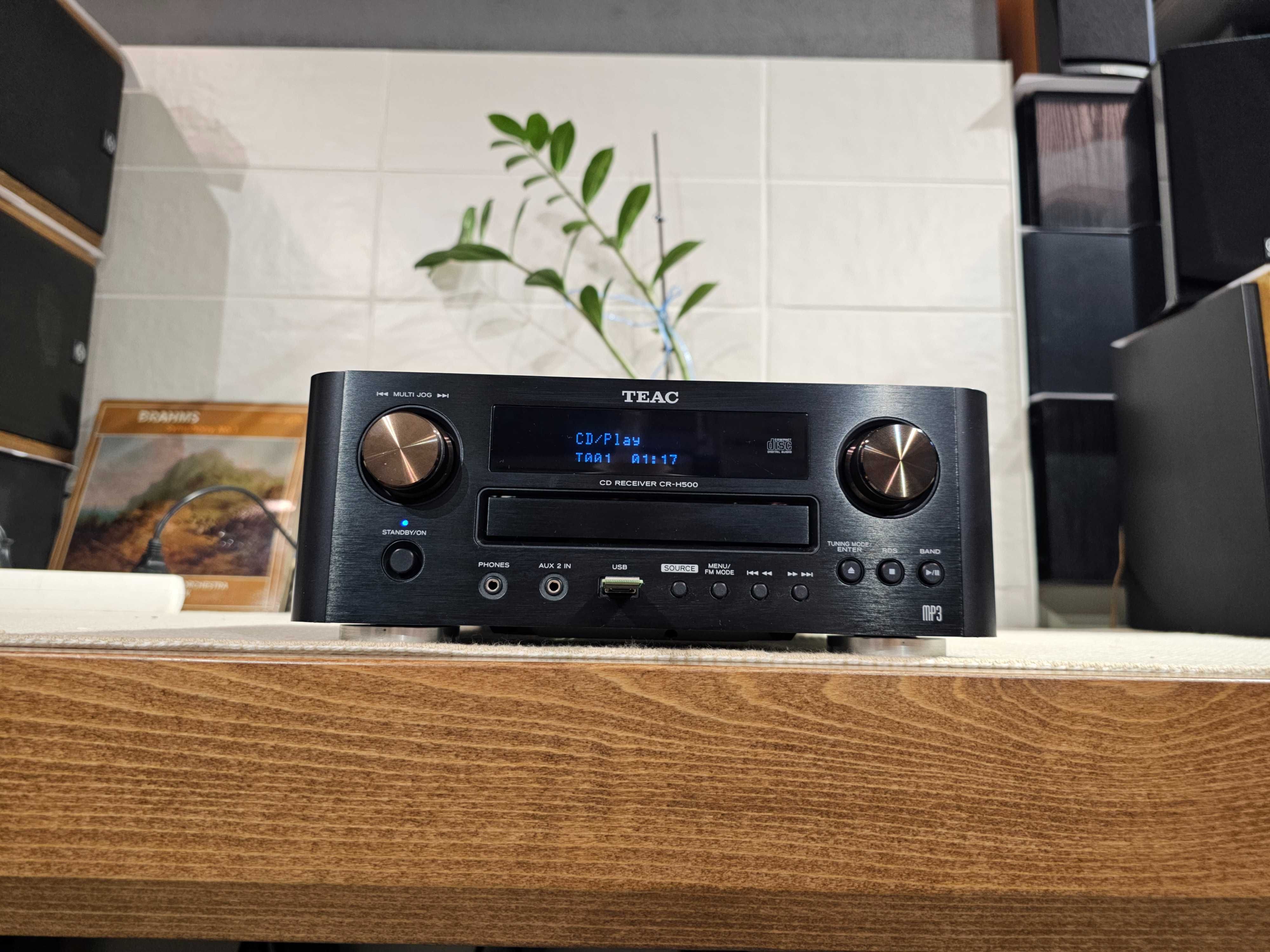 Ресивер Teac CR-H500-B USB 2 х 40 Вт MP3, WMA, CD-R, CD-RW, CD