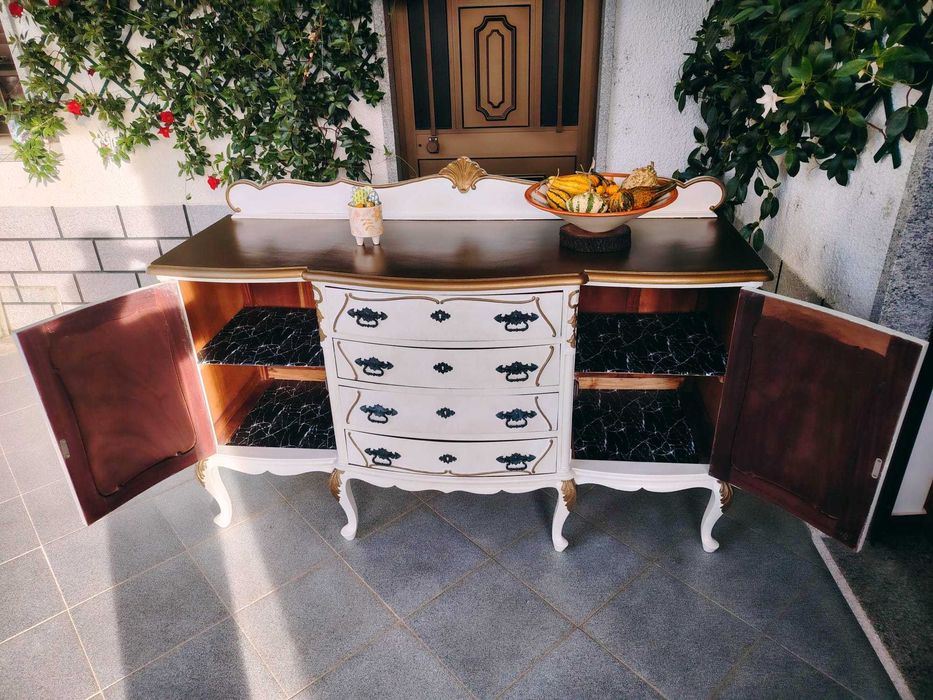 Cómoda Queen Anne vintage restaurada