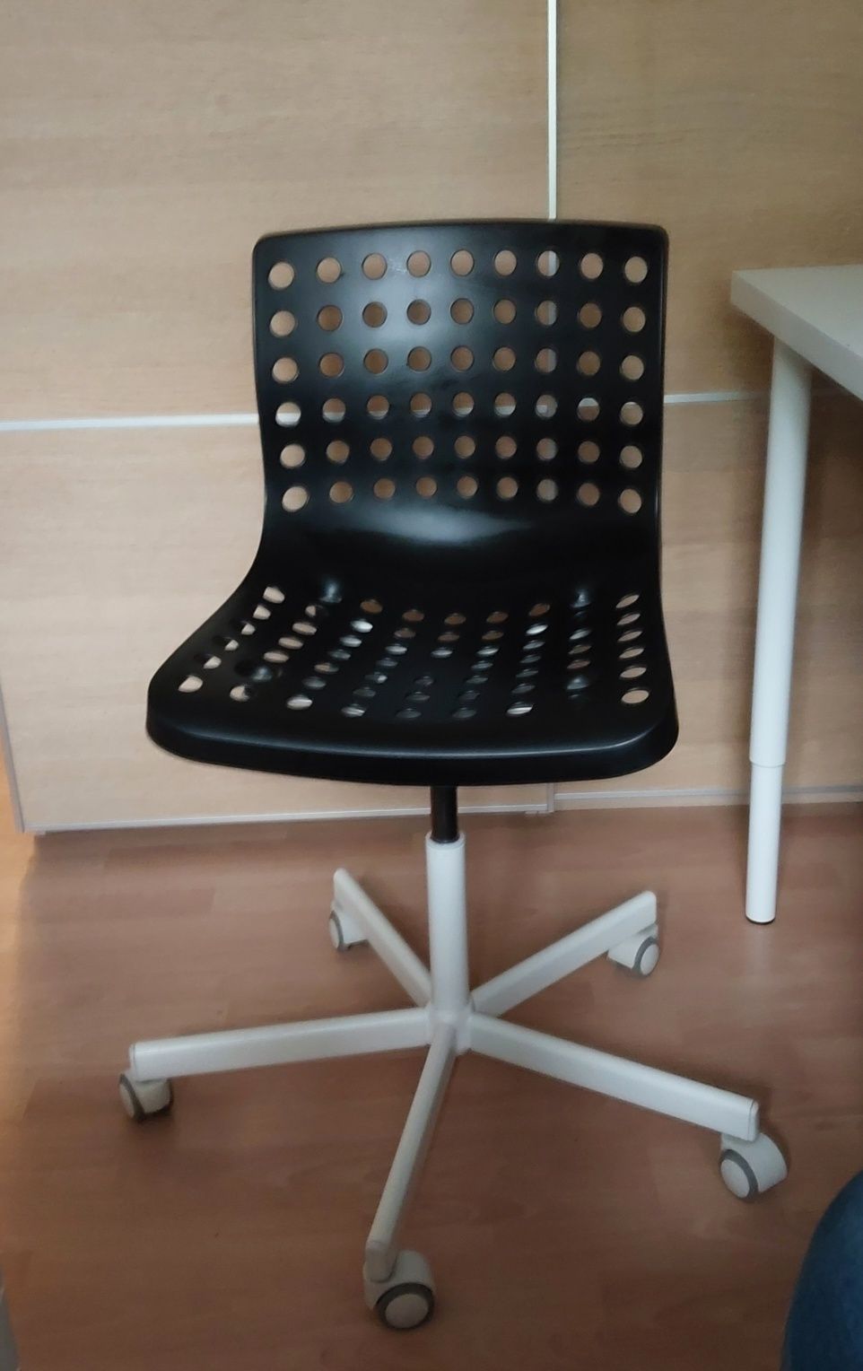 Krzesło obrotowe IKEA SKALBERG