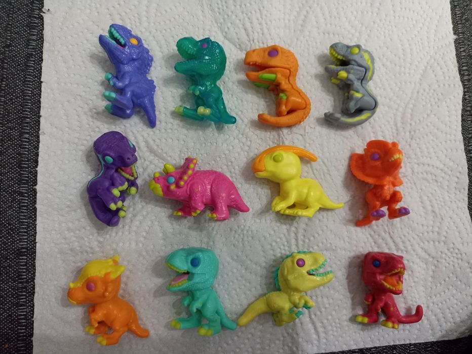 Jurassic Park Kinder Joy