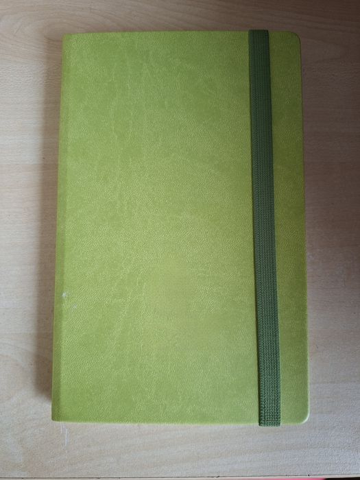 Нотатник у штучношкіряні обгортці з логотипом