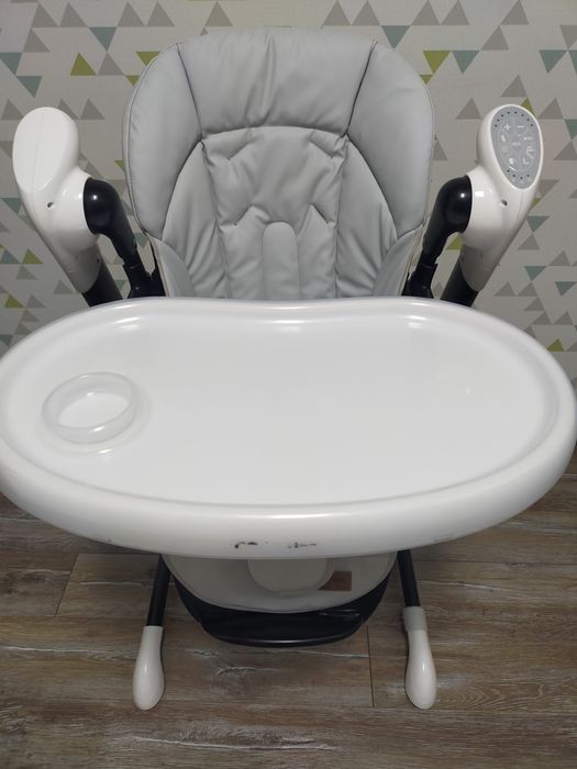 Стільчик гойдалка CARRELLO Cascata