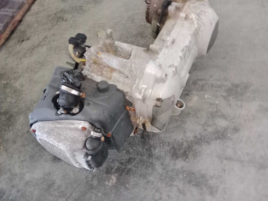 piaggio vespa silnik 125 STAN NIE ZNANY