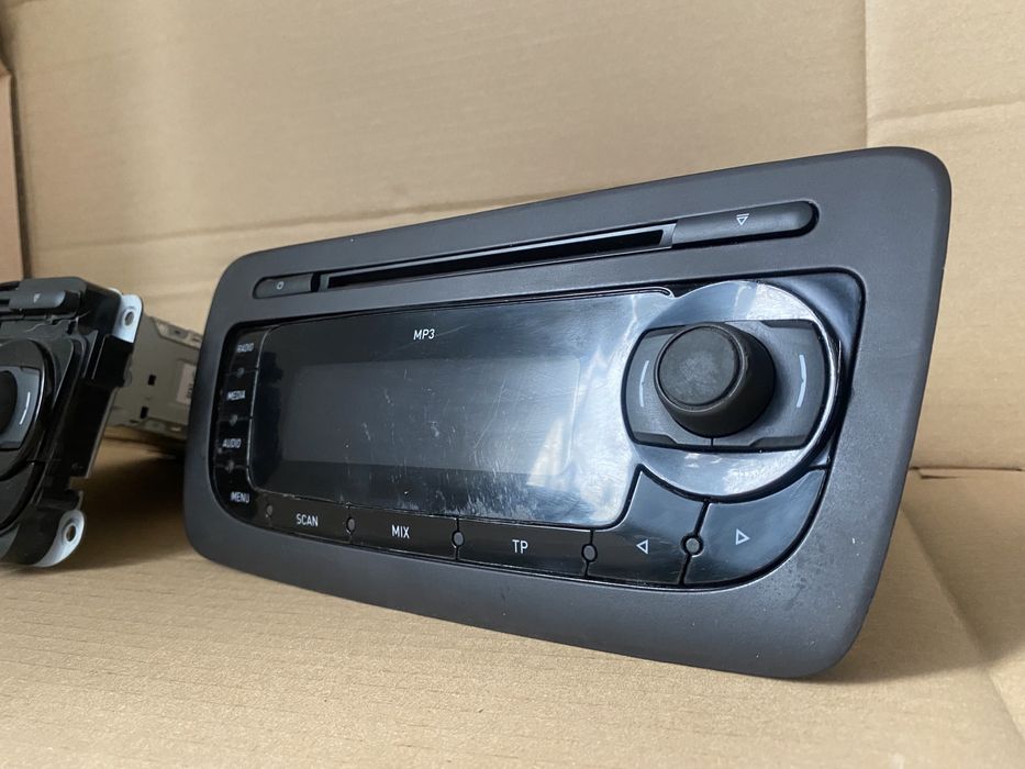 Штатна магнітола Seat Ibiza 6J Оригінал