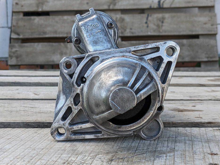 Стартер Renault Trafic Master Scenic Opel Vivaro Movano 2.0dci 2.3dci