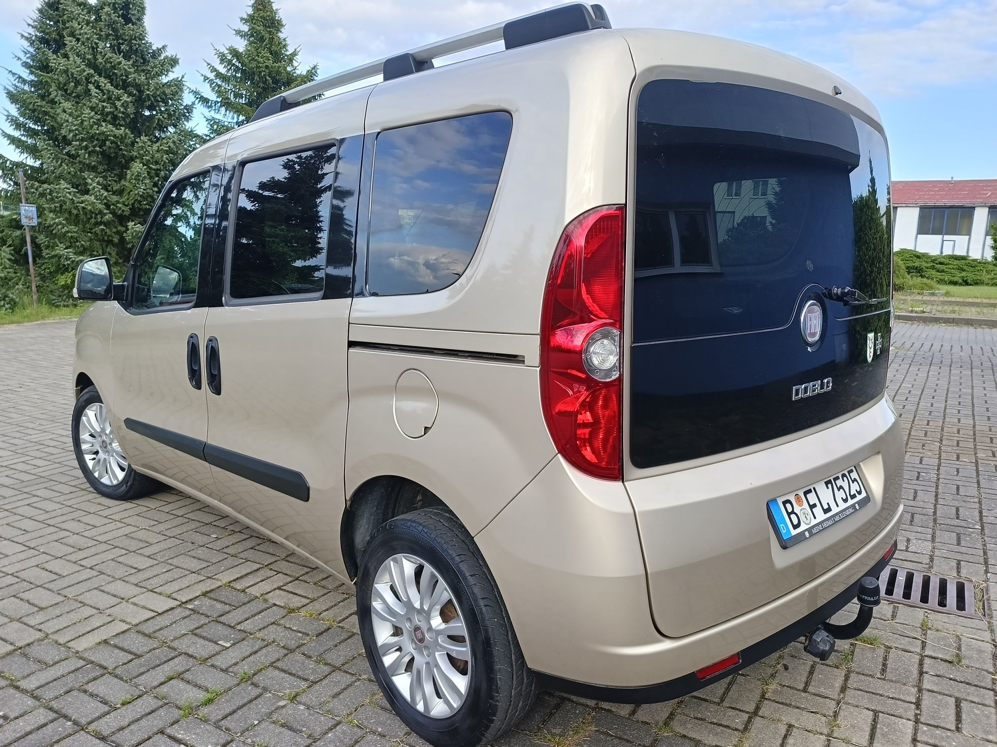 Doblo w piękne w bogatej wersji