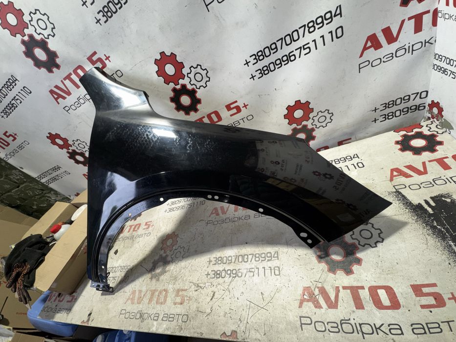 Переднє праве ліве крило Ford Kuga Escape mk4