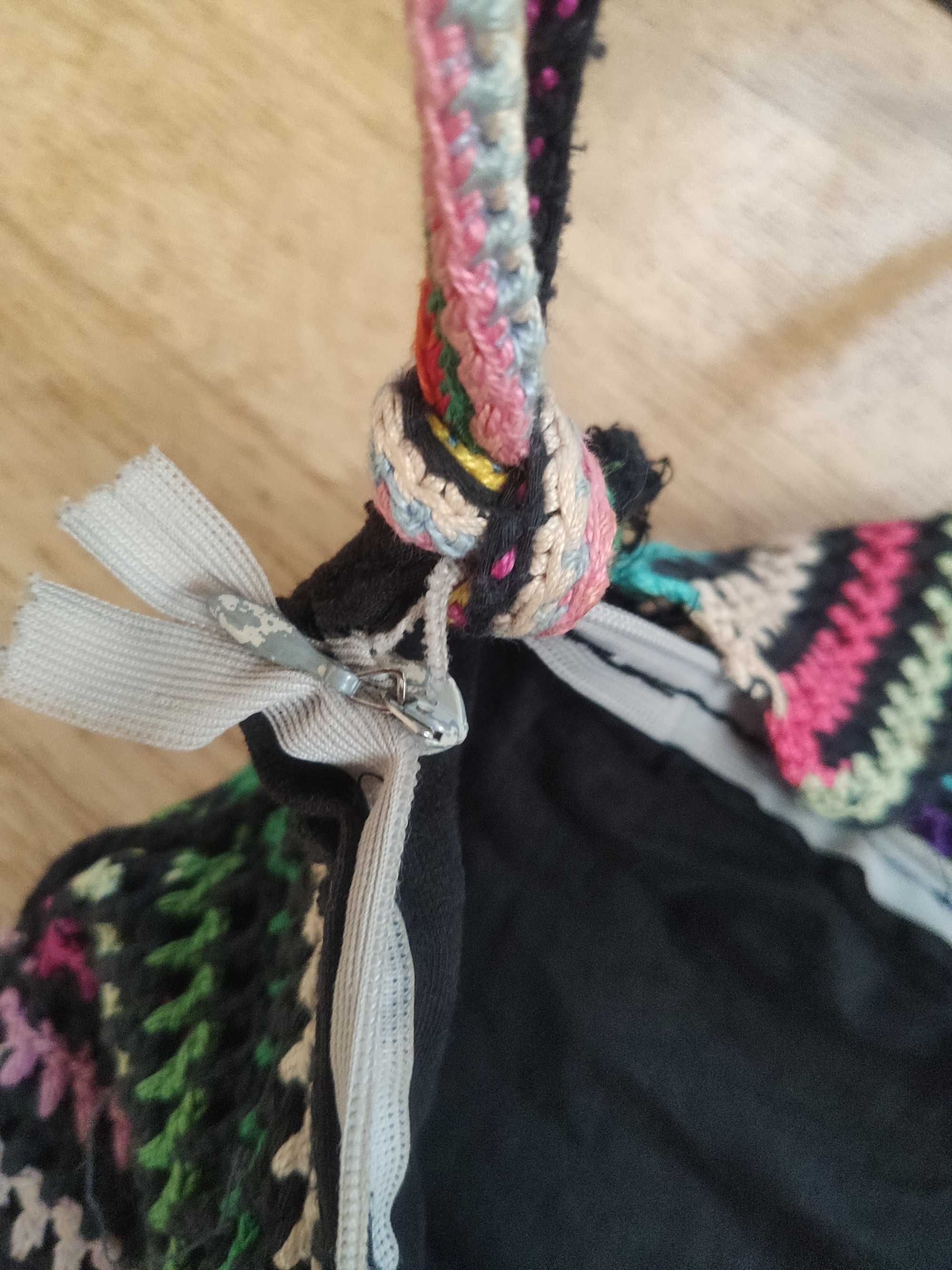 Hand-made torba robiona na szydełku
