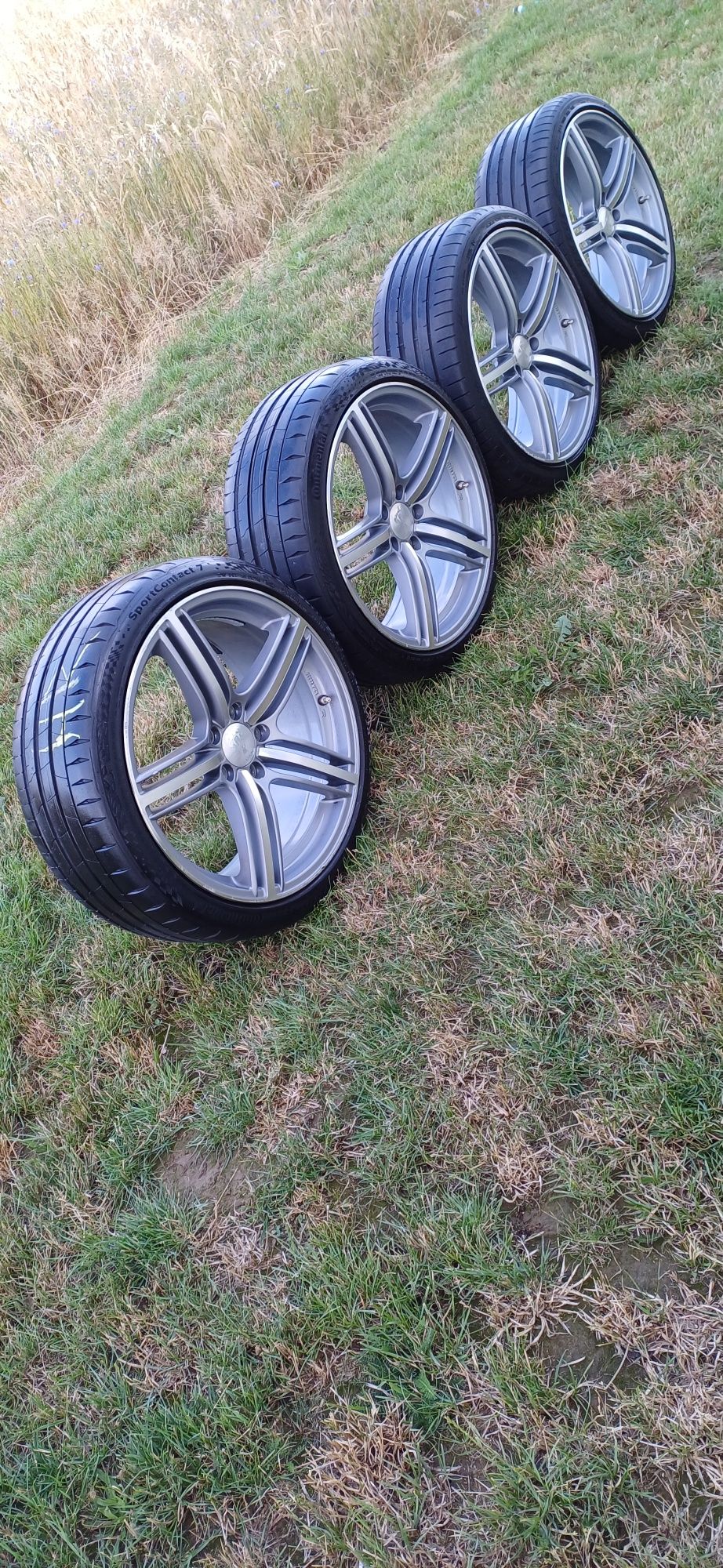 19 calowe felgi aluminiowe z oponami letnimi