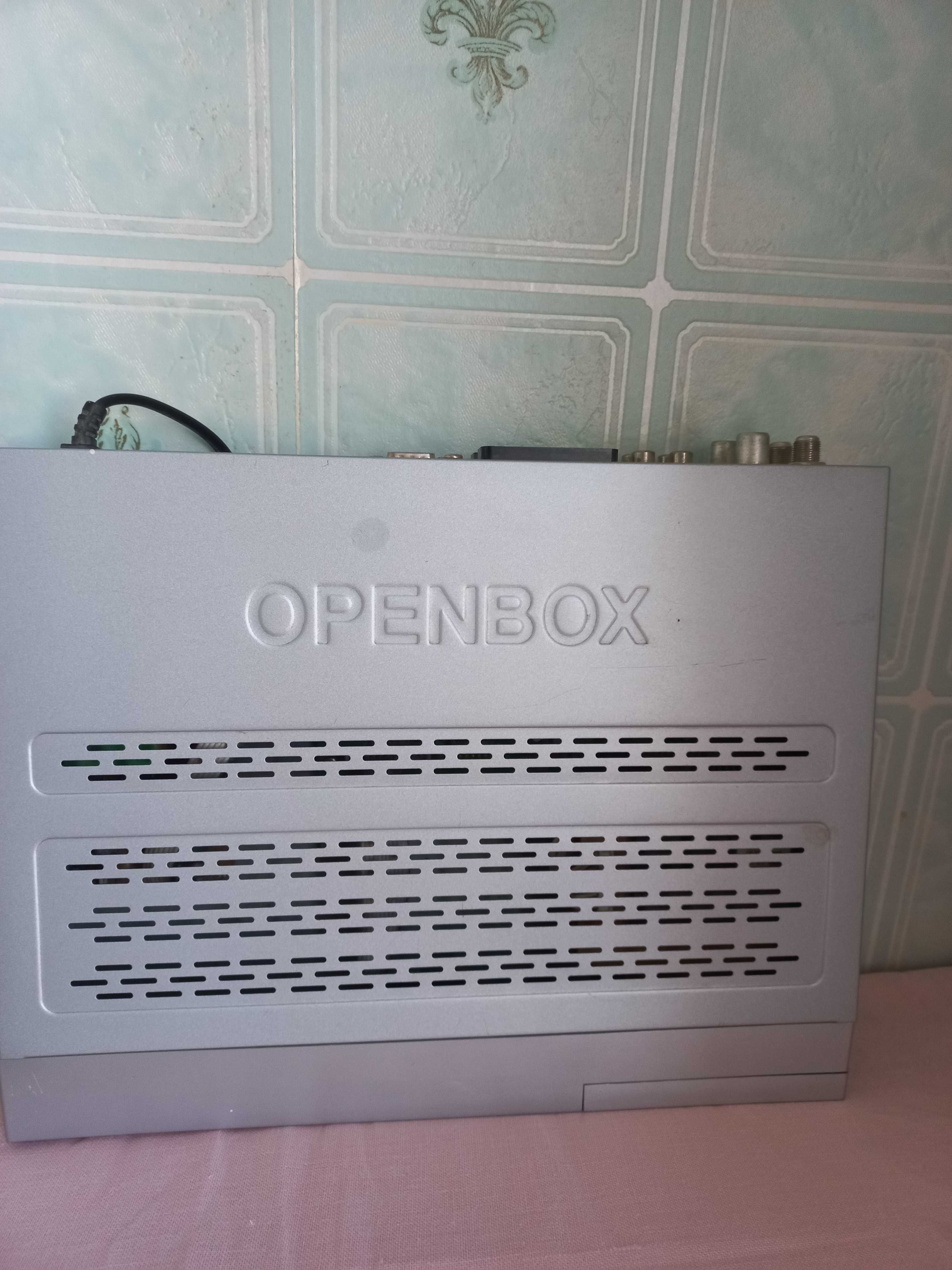 Cпутниковый ресивер Openbox x-810