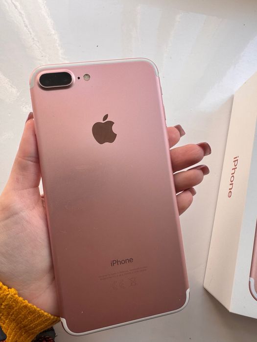 iPhone 7+ на 125 Гб