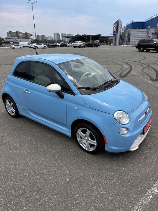Fiat 500e рестайлінг 2016 рік