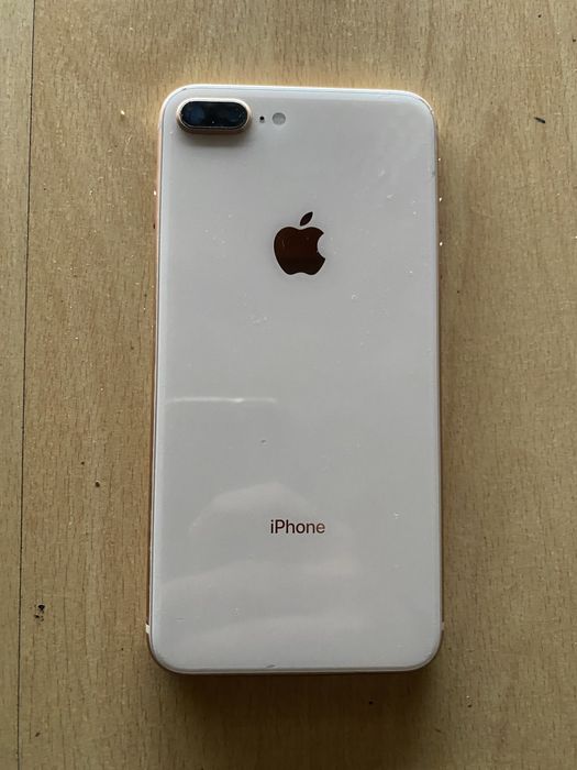 Iphone 8 PLUS
