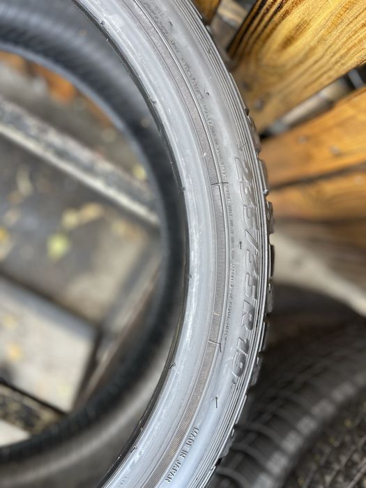 Резина зима 235/35 r19 Toyo