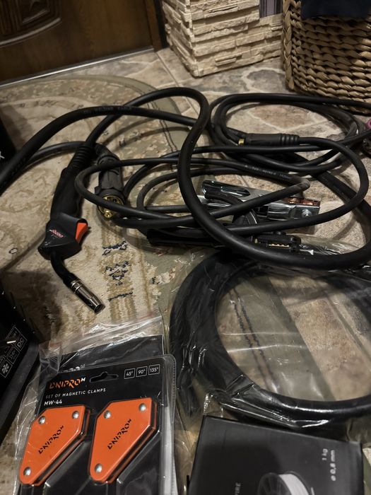 Зварювальний напівавтомат Дніпро М МG 16 DX