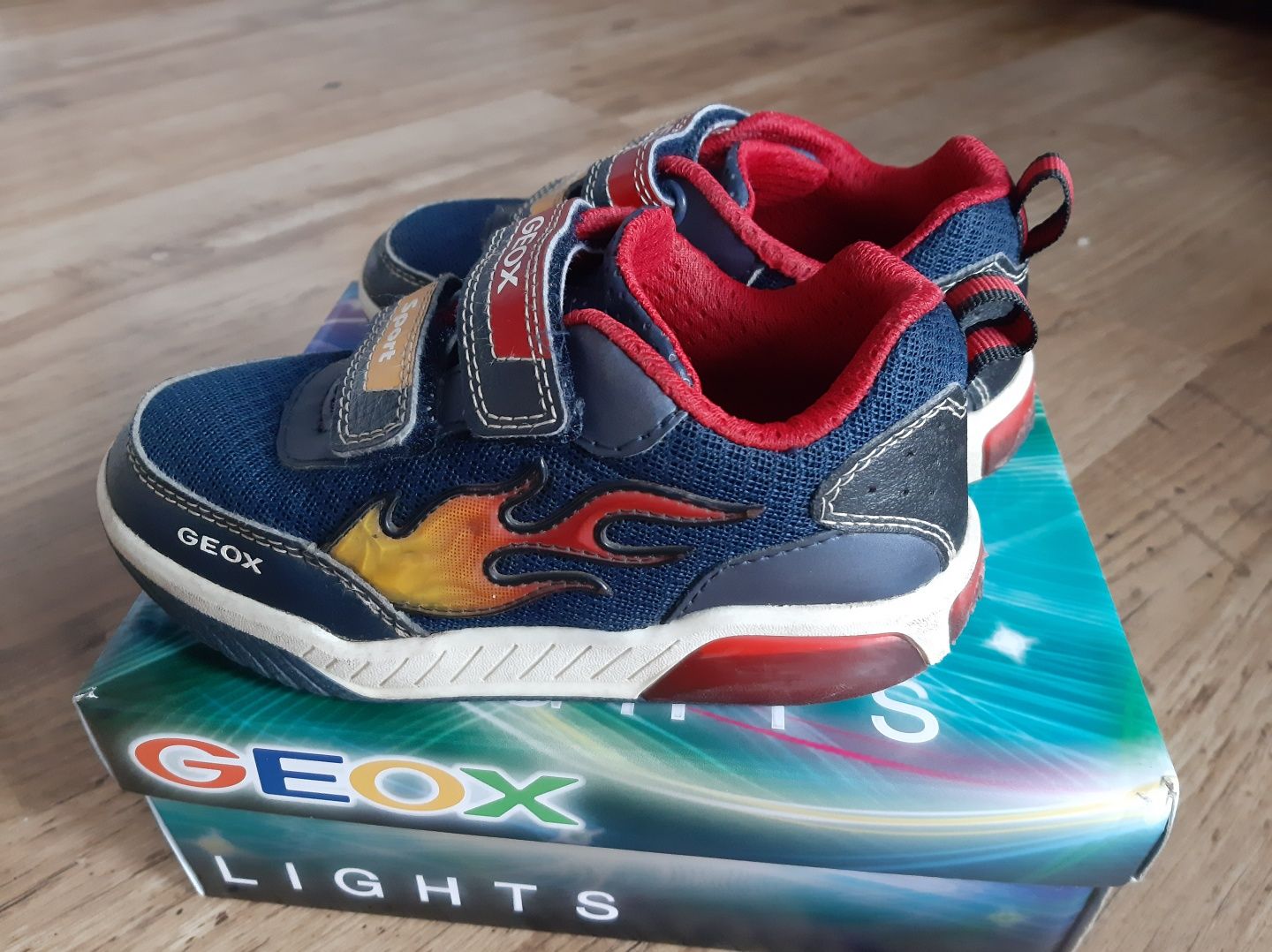 Buty sneakersy  geox r. 28