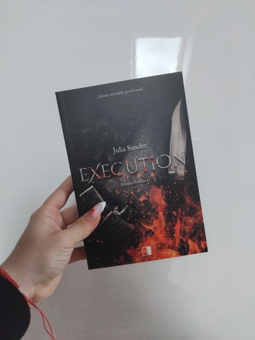 Exexution - Julia Sander