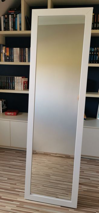 Duże lustro w ramie stojące 170x50 białe