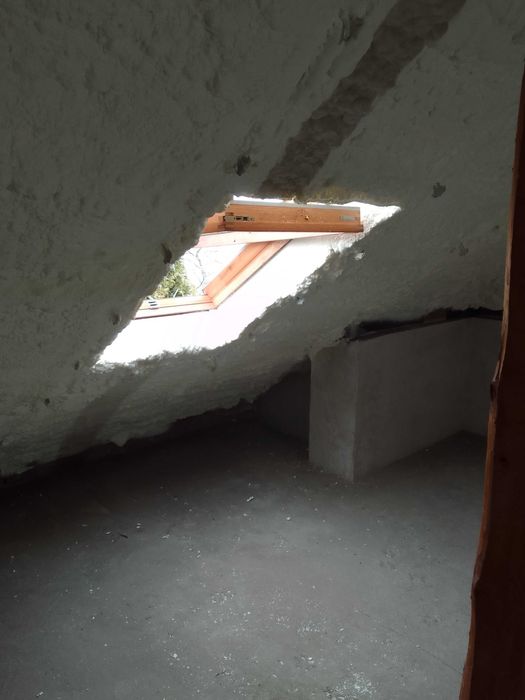 Docieplanie Pianą PUR docieplanie stropów Program Czyste Powietrze