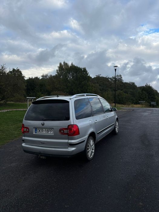 WV Sharan SPECIAL 1,9 TDI 150 KM 7 osobowy