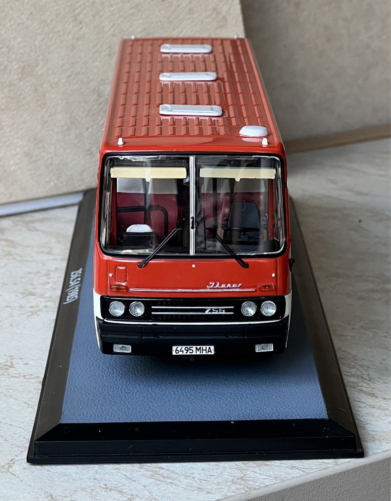 Модель автобуса Ikarus 256.54 Classicbus 1:43