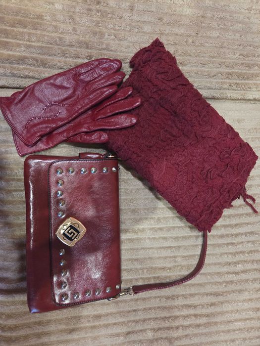 Набір сумочка шкіряні рукавички шарф