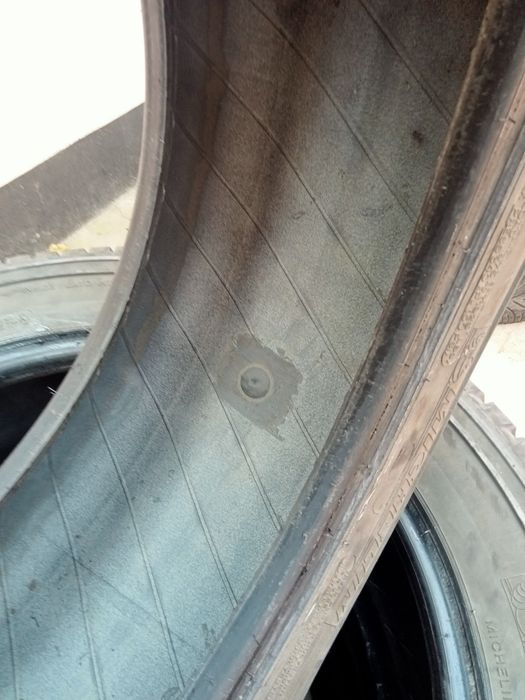 Шины 235/55 R17.