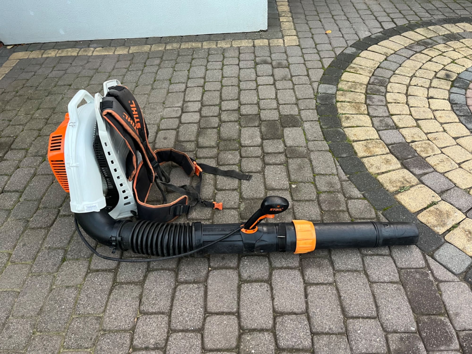 Dmuchawa spalinowa Stihl BR 800 C do liści i śniegu ( SH 86 )