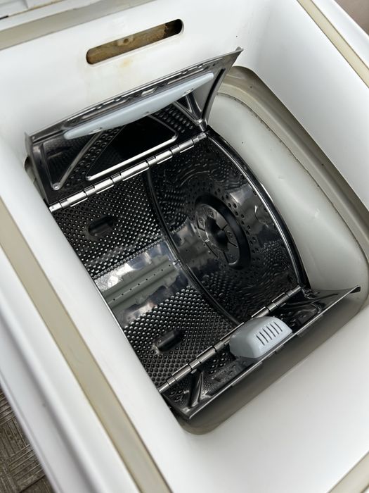 Стиральная машина Whirlpool на 5,5 кг.AWE7515/1.Гарантия!