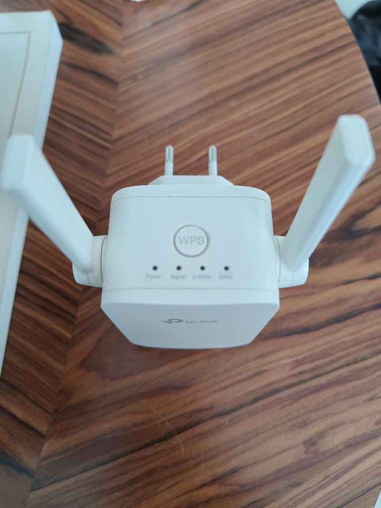 Wzmacniacz sygnału TP- Link RE305