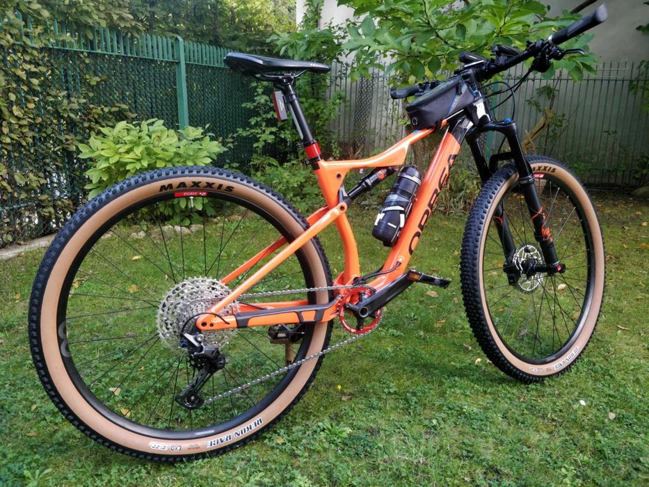 ORBEA OIZ H30 2021 (custom tune) rama M orange-black