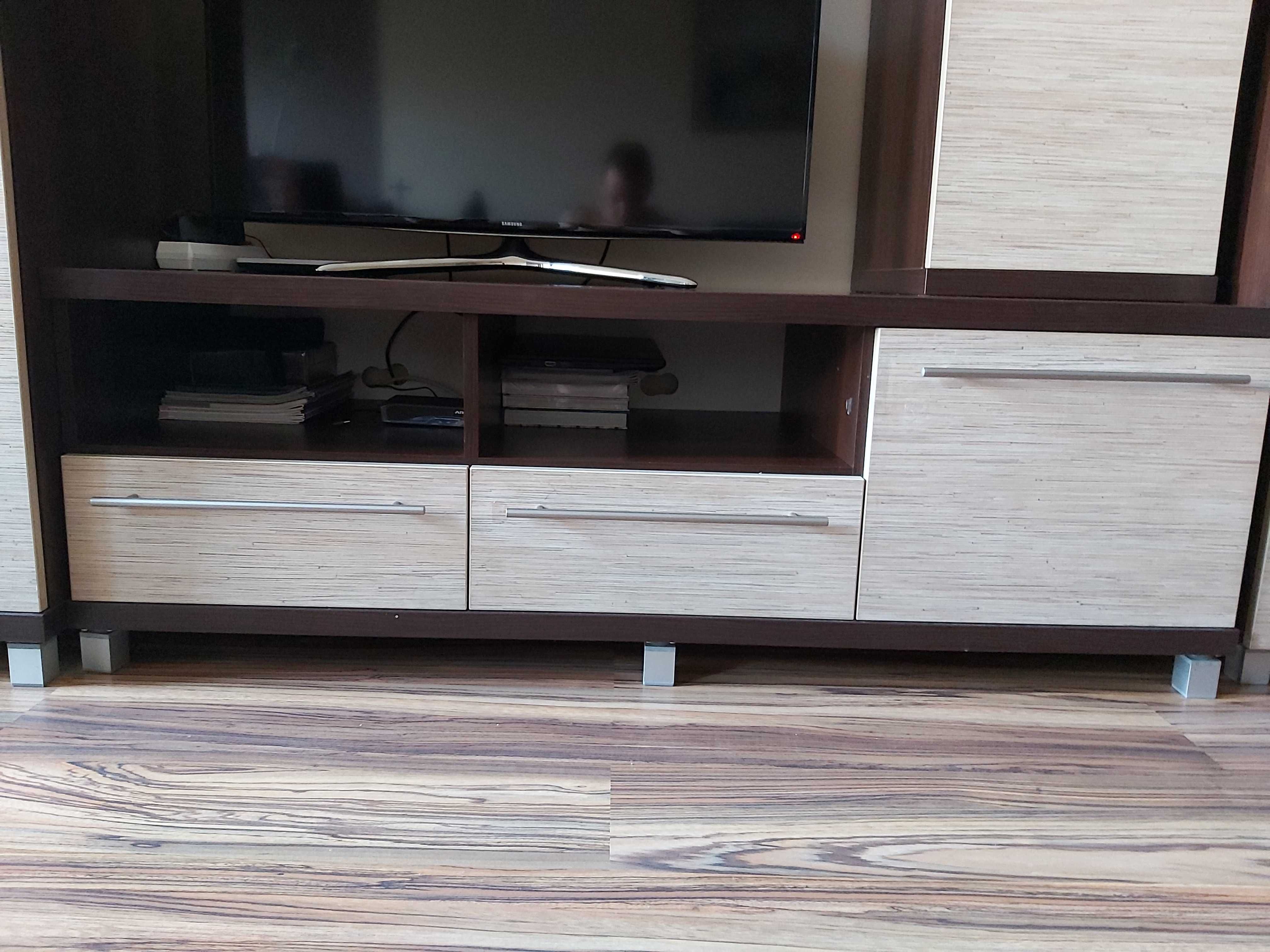 Szafka RTV z szufladami