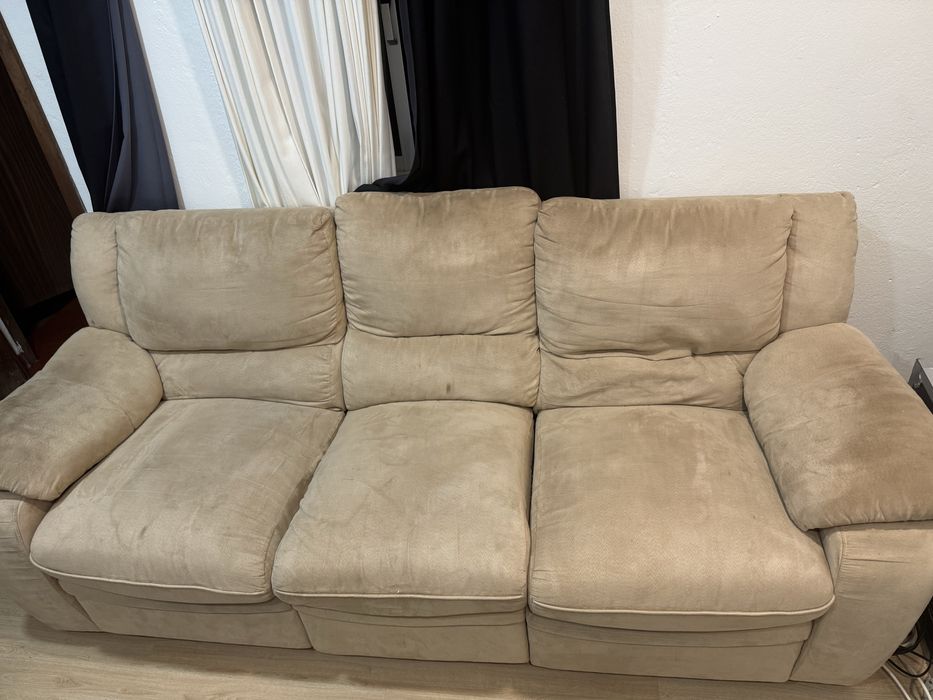 Sofa suede em bege