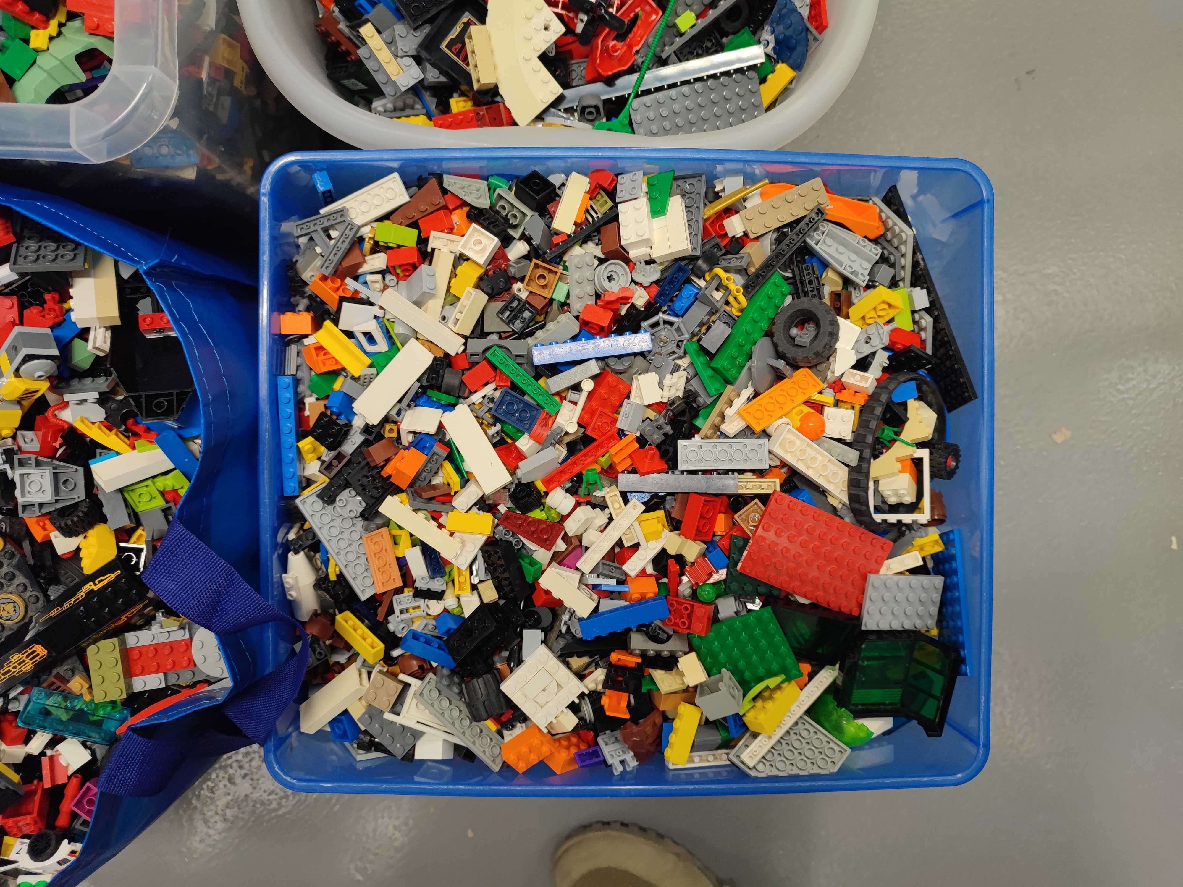 Klocki LEGO na kilogramy - 1 kg 50 zł (dostępne duże ilości)